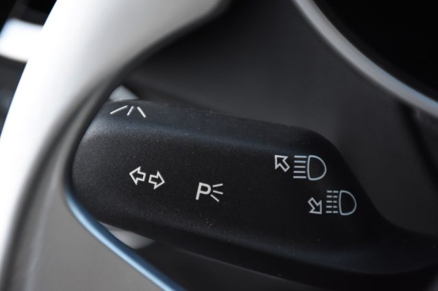 ALFA ROMEO Stelvio usata, con Autoradio digitale