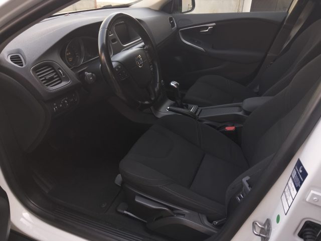 VOLVO V40 Cross Country usata, con Climatizzatore