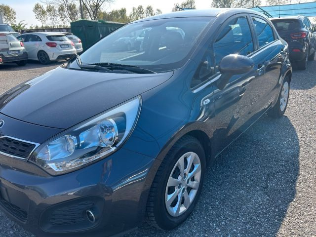 KIA Rio usata, con Autoradio