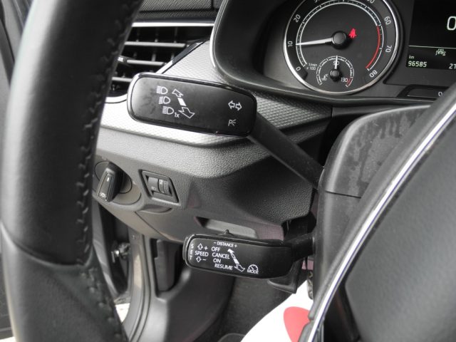 SKODA Kamiq usata, con Airbag testa