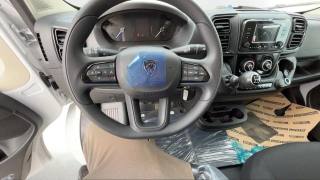 PEUGEOT Boxer usata, con Climatizzatore