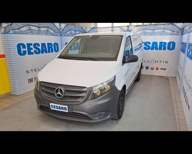 MERCEDES-BENZ Vito usata, con Controllo automatico clima