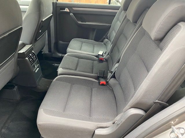 VOLKSWAGEN Touran usata, con Climatizzatore