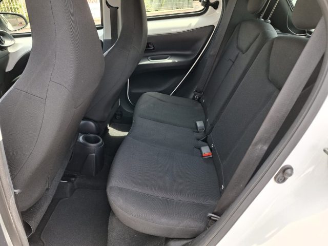 TOYOTA Aygo X usata 6