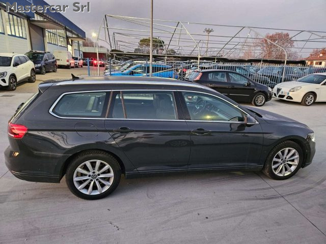 VOLKSWAGEN Passat Variant usata, con Boardcomputer