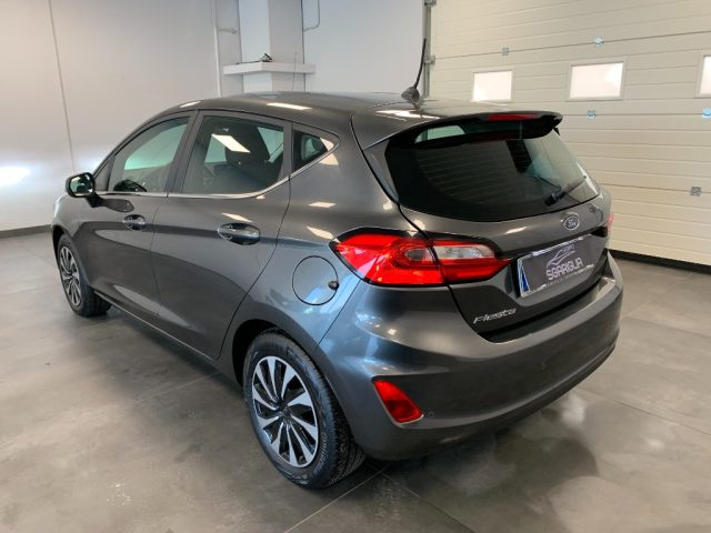 FORD Fiesta usata, con Autoradio
