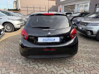PEUGEOT 208 usata, con Autoradio