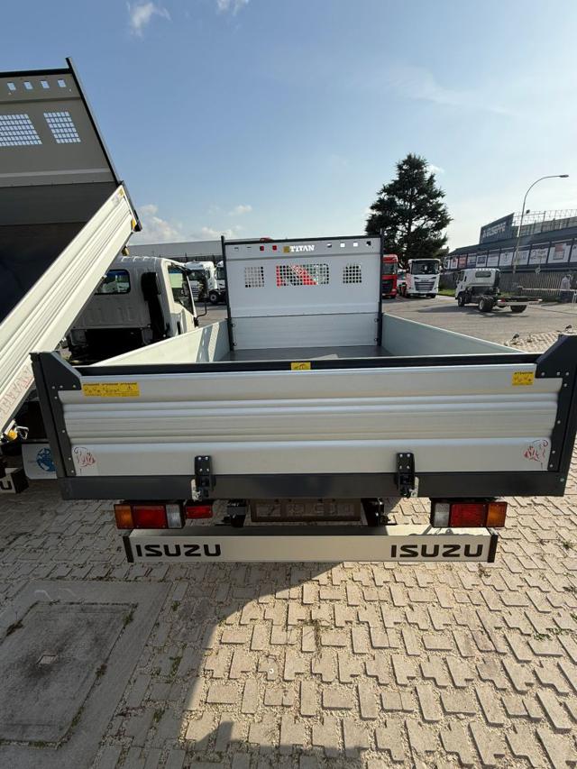ISUZU M21 usata, con Controllo trazione