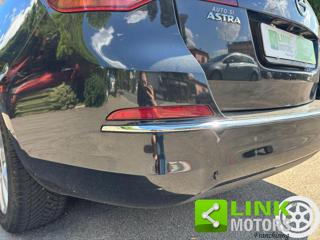 OPEL Astra usata, con Volante in pelle