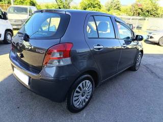 TOYOTA Yaris usata 6