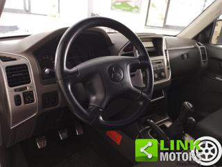 MITSUBISHI Pajero usata, con Autoradio