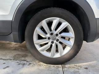 VOLKSWAGEN T-Cross usata, con USB