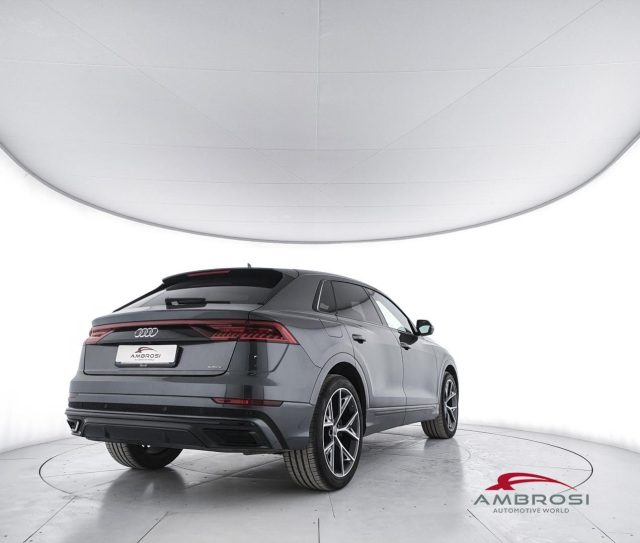 AUDI Q8 usata 2