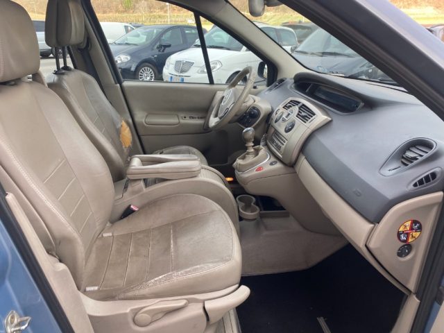 RENAULT Grand Scenic usata, con Fendinebbia