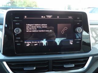 VOLKSWAGEN T-Roc usata, con USB