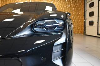 PORSCHE Taycan usata 14