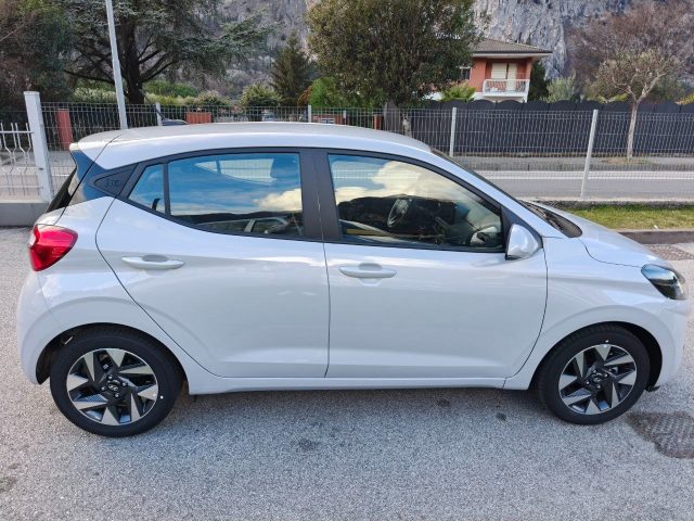 HYUNDAI i10 usata, con Autoradio