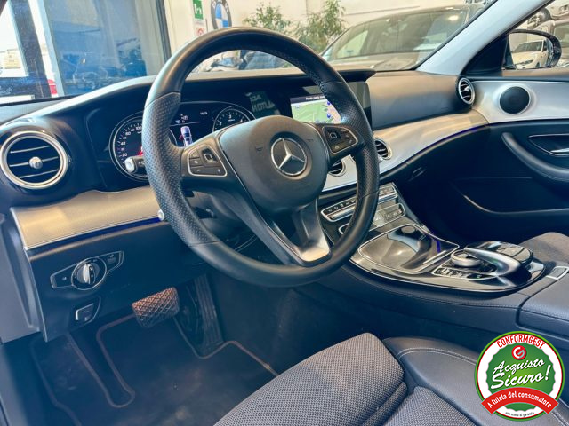 MERCEDES-BENZ E 220 usata, con Boardcomputer