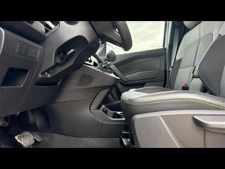 RENAULT Kangoo usata, con USB