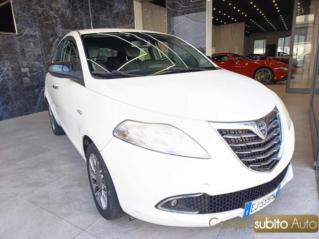 LANCIA Ypsilon usata, con Airbag