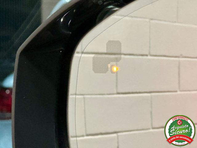 LAND ROVER Range Rover Sport usata, con Sedile posteriore sdoppiato