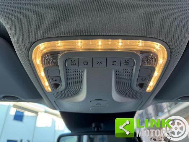 MERCEDES-BENZ V 200 usata, con Controllo vocale