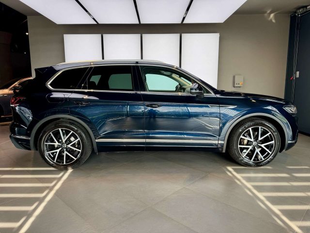 VOLKSWAGEN Touareg usata, con Controllo trazione