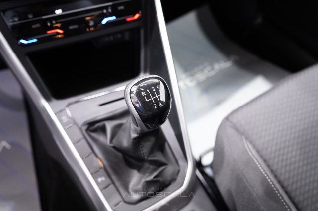 VOLKSWAGEN Polo usata, con Specchietti laterali elettrici