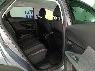PEUGEOT 3008 usata, con Sedile posteriore sdoppiato