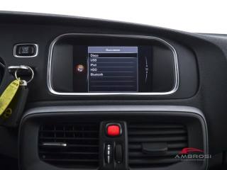 VOLVO V40 Cross Country usata 13
