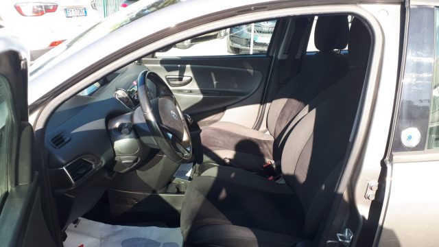 LANCIA Ypsilon usata, con Immobilizzatore elettronico