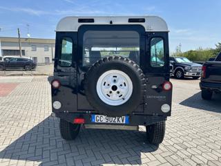 LAND ROVER Defender usata 4