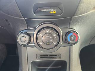 FORD Fiesta usata, con Monitoraggio pressione pneumatici