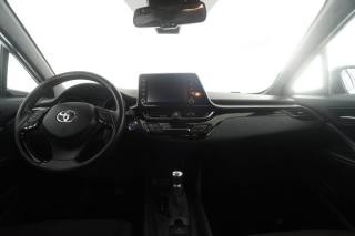 TOYOTA C-HR usata 10