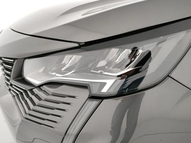 PEUGEOT 3008 usata, con Airbag