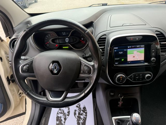 RENAULT Captur usata, con Volante in pelle