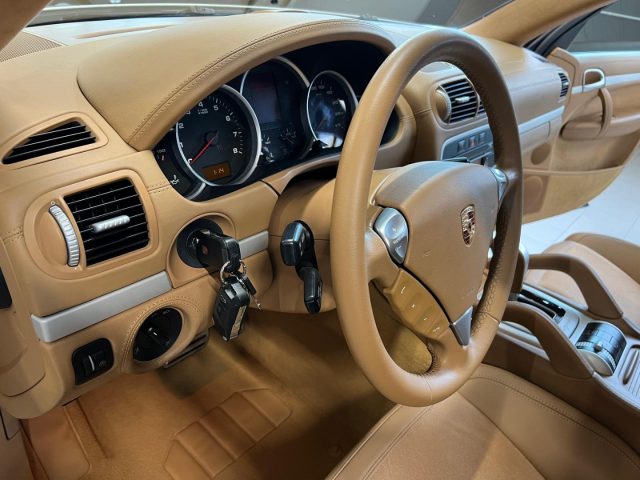 PORSCHE Cayenne usata, con Controllo trazione