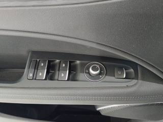 ALFA ROMEO Stelvio usata, con Specchietti laterali elettrici