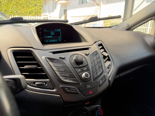 FORD Fiesta usata, con Pneumatici estivi