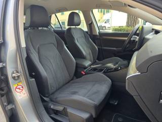 VOLKSWAGEN Golf usata 141