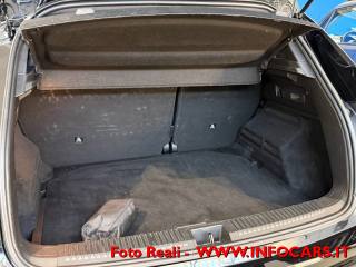 RENAULT Austral usata, con Leve al volante