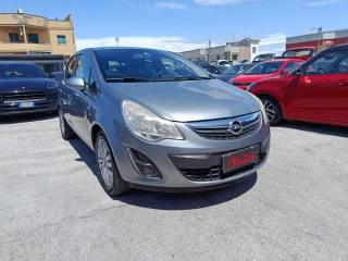 OPEL Corsa usata, con Controllo automatico clima