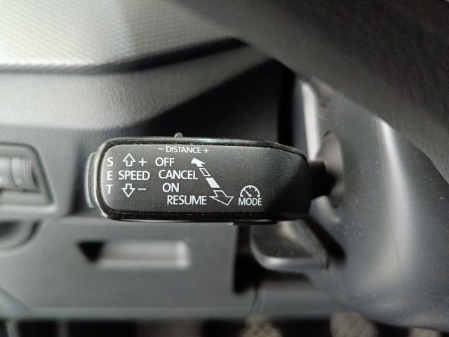 SKODA Kamiq usata, con Specchietti laterali elettrici