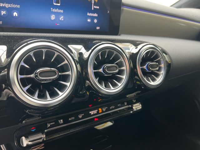 MERCEDES-BENZ A 250 usata, con Luci diurne