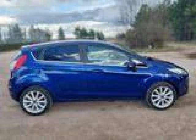 FORD Fiesta usata, con ABS