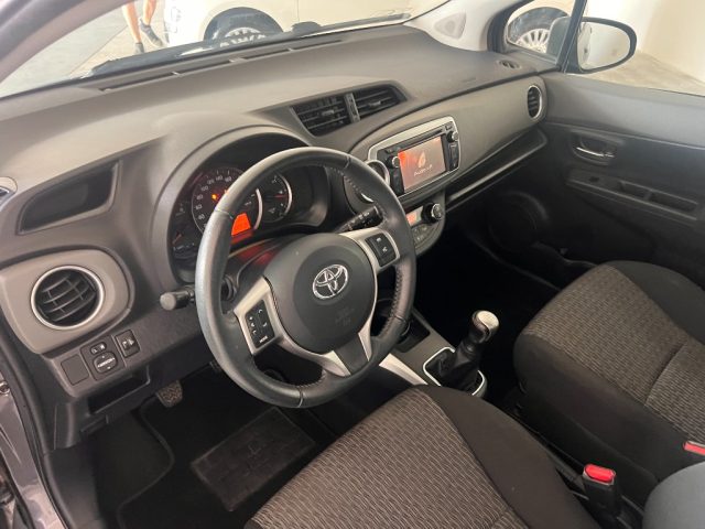 TOYOTA Yaris usata, con Alzacristalli elettrici