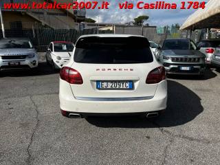PORSCHE Cayenne usata, con Autoradio