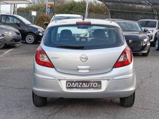 OPEL Corsa usata, con USB