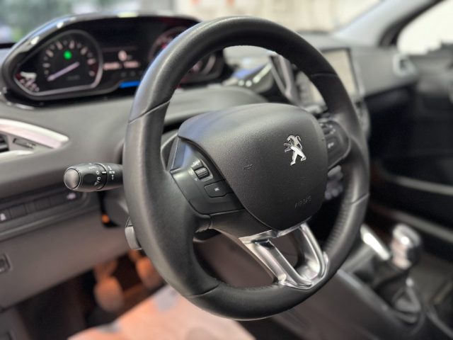 PEUGEOT 208 usata, con Fendinebbia