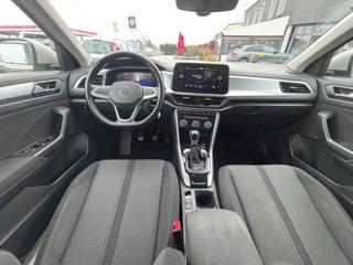 VOLKSWAGEN T-Roc usata, con USB